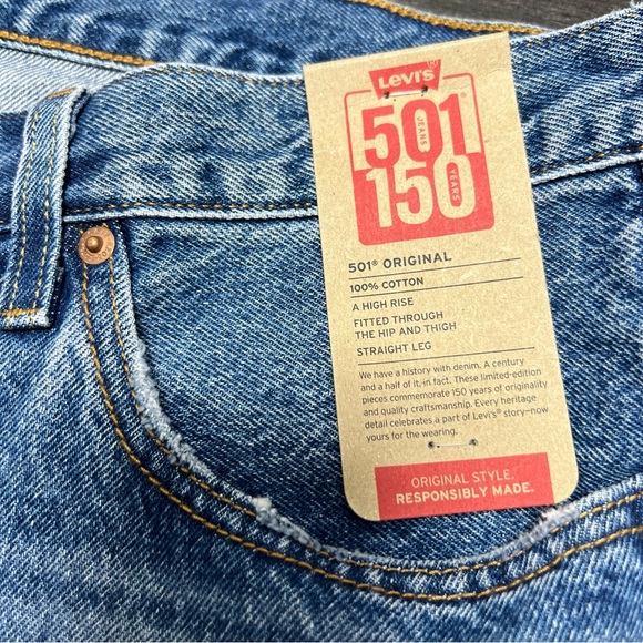 Levi's Women's 501 Pieced Jeans Med Wash Rigid Denim High-Rise Straight 24W - Picture 8 of 10